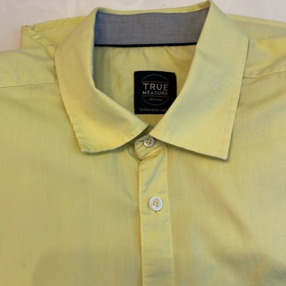 Such a cool men’s summer/ fall long sleeve shirt. - Picture 1 of 5